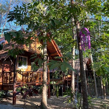 Ferienwohnung Dahla Lanta Hut Ko Lanta Exterior foto